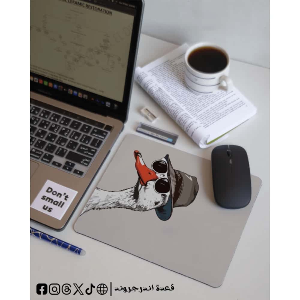 AA05Yc7J5TK3PxUShoOuXUy5Q7l2hoMAcD3tzhCb.jpg Happy duck with sunglasses -mousepad - الصورة 1