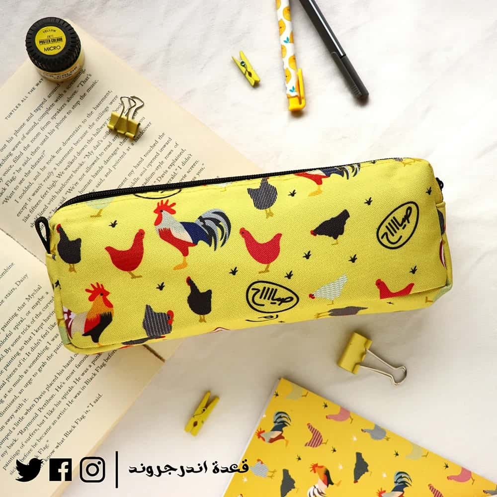 DNZBTfF6jTPeR80KV8NC0u5WGGzWfhUpGnovmsKD.jpg Chickens -Pencil Case - الصورة 1