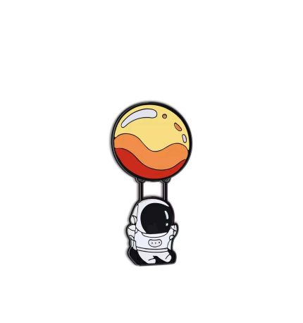 Astronaut Swinging -Metal