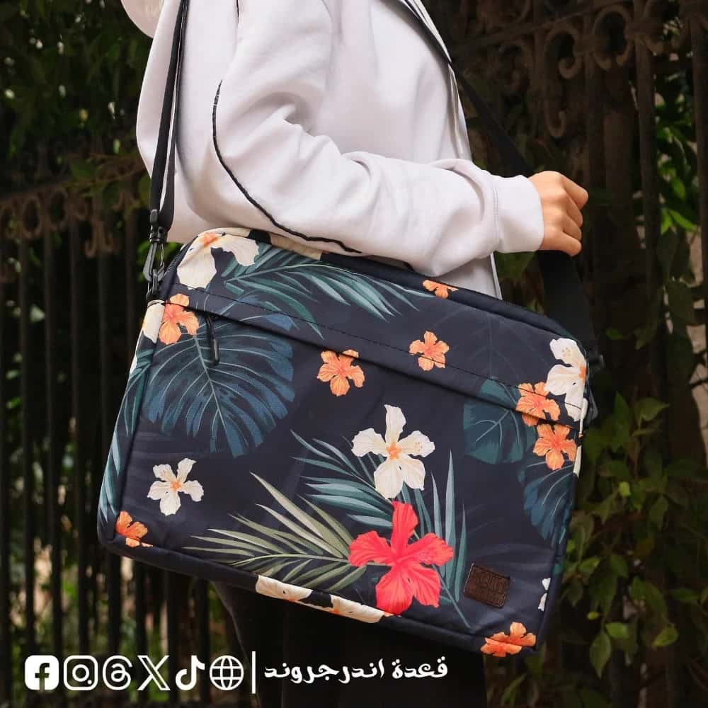 YEd2iV3ApQIBDbsE8WaIDqISlll3B8xTOmPMpDQv.jpg Flowers Laptop Sleeve -15.6 inch bag - الصورة 1