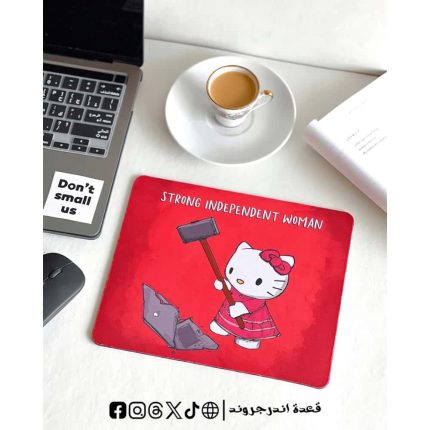 STRONG INDEPENDENT WOMAN -mousepad